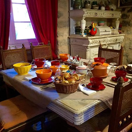 Au Puits De La Fontaine Hotel Tavernes ภายนอก รูปภาพ