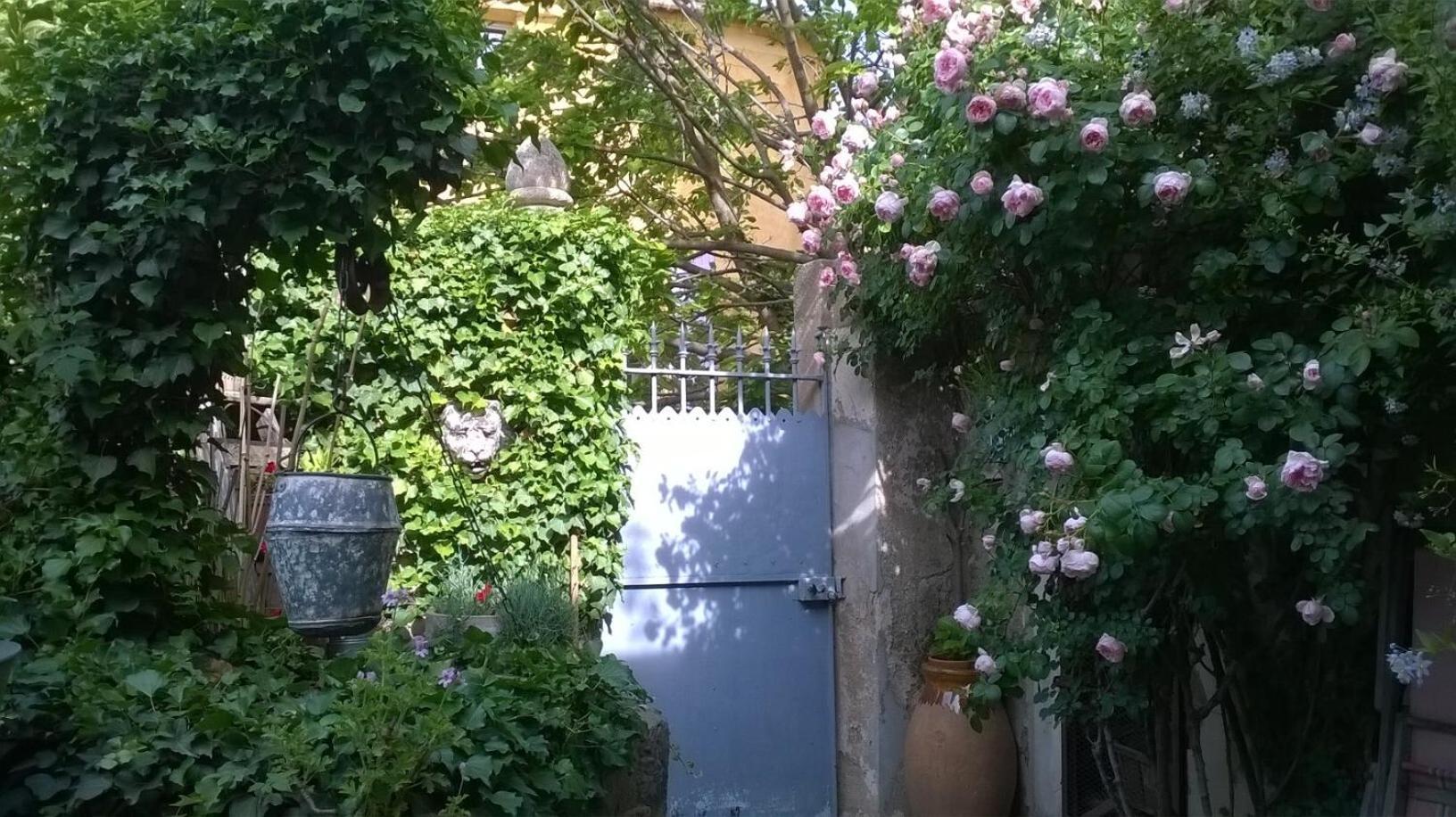 Au Puits De La Fontaine Hotel Tavernes ภายนอก รูปภาพ