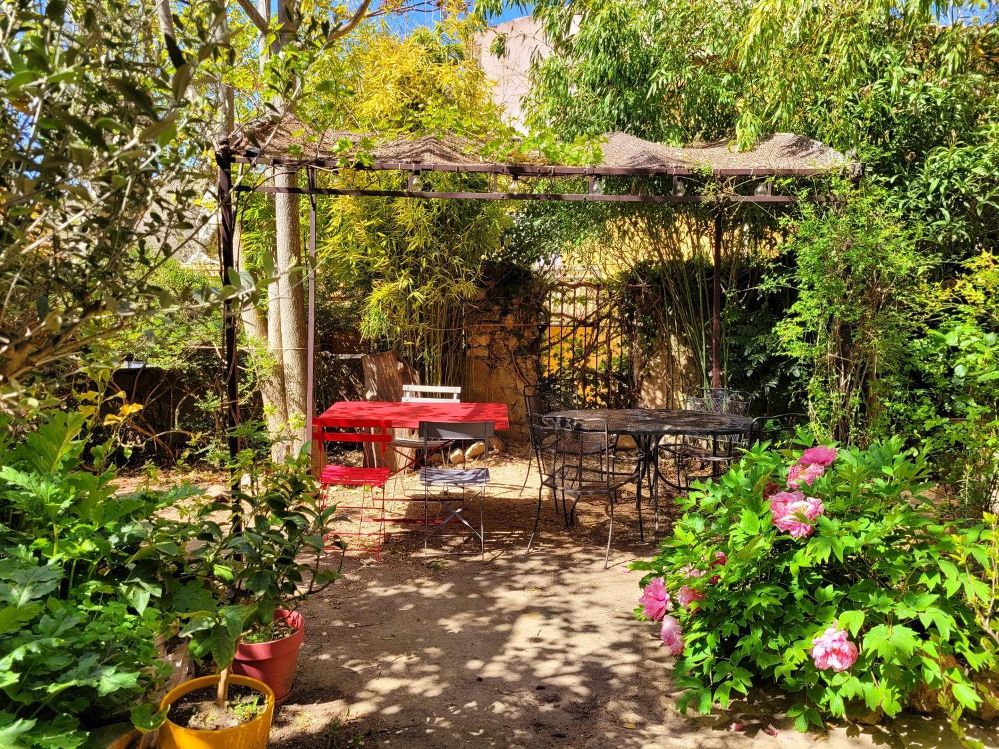 Au Puits De La Fontaine Hotel Tavernes ภายนอก รูปภาพ
